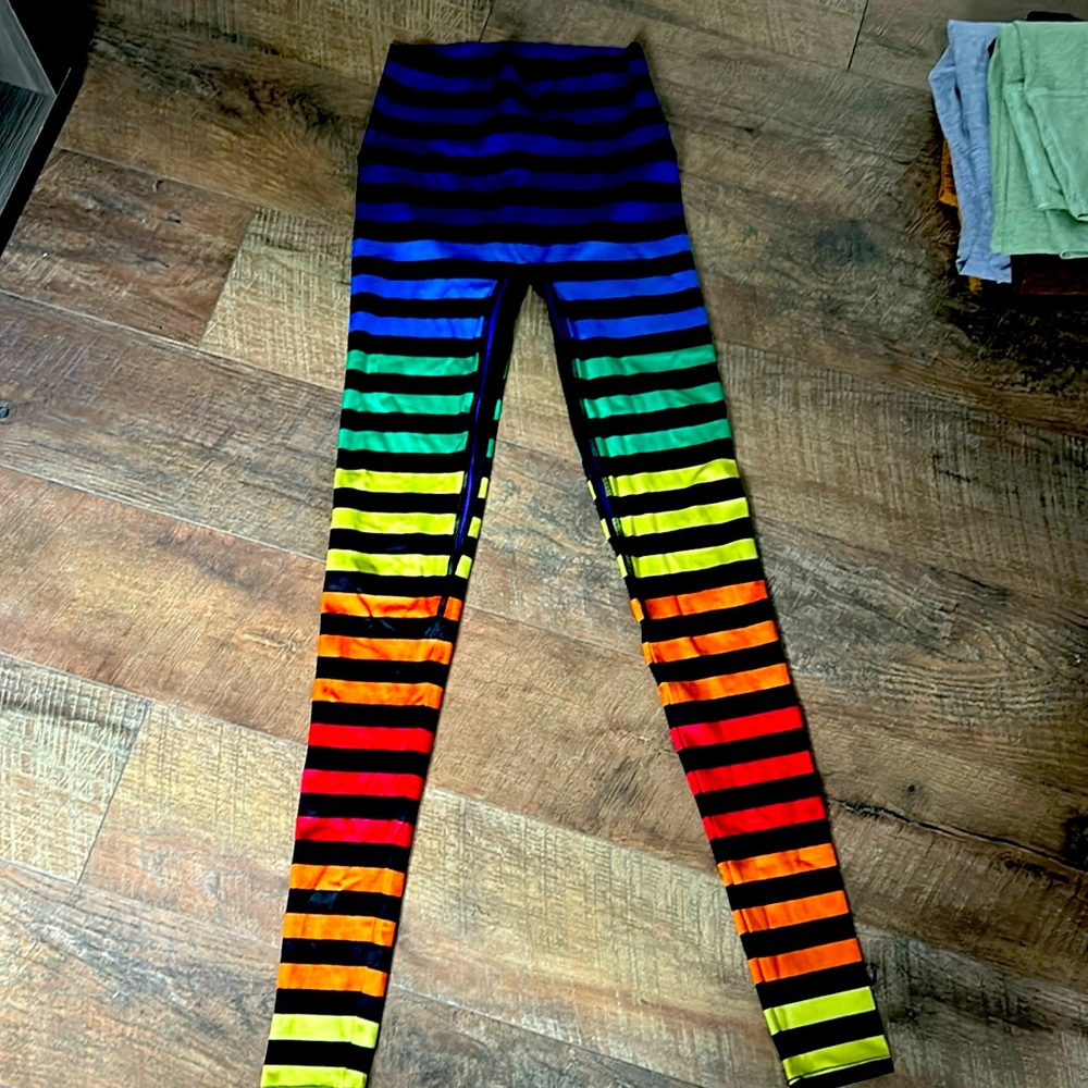 K Deer 🌈 legging length size small — excellent condition!